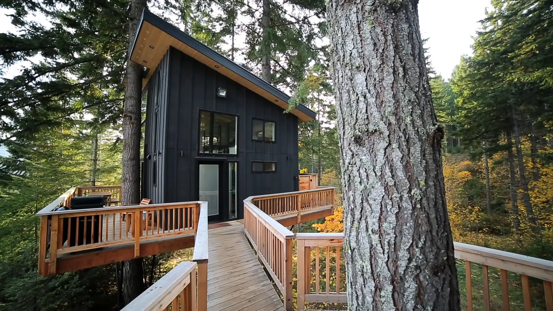 The Klickitat Treehouse An Exotic Blend of Luxury and Nature