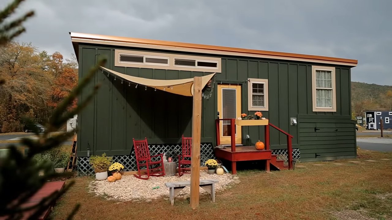 Exploring the Unique Design of Joslyn and Dave's Tiny Home